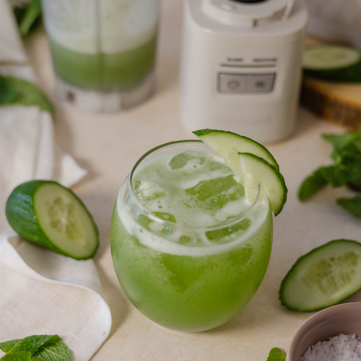 Cucumber Mint Electrolyte Sipper-1