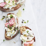 Beetroot & Cream Cheese Crostini-1