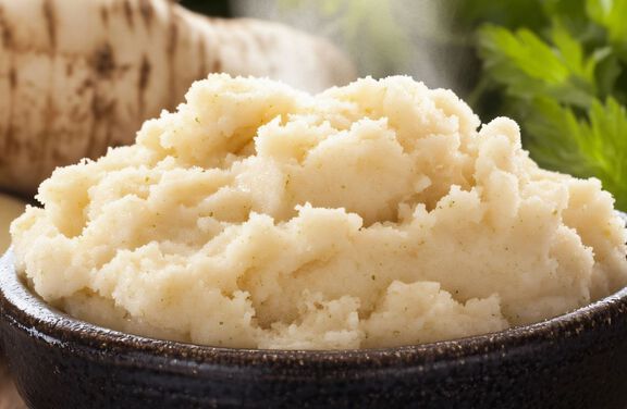 Parsnip Mash with Roasted Garlic