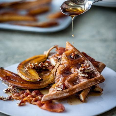 Cinnamon Waffles with Vanilla Yoghurt and Nanica Banana