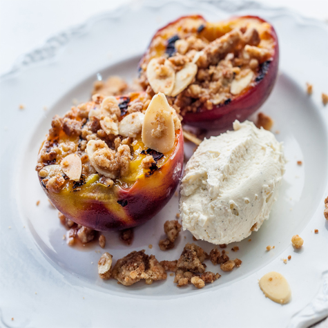 Amaretto Peaches with Almond Crumble and Vanilla Cream